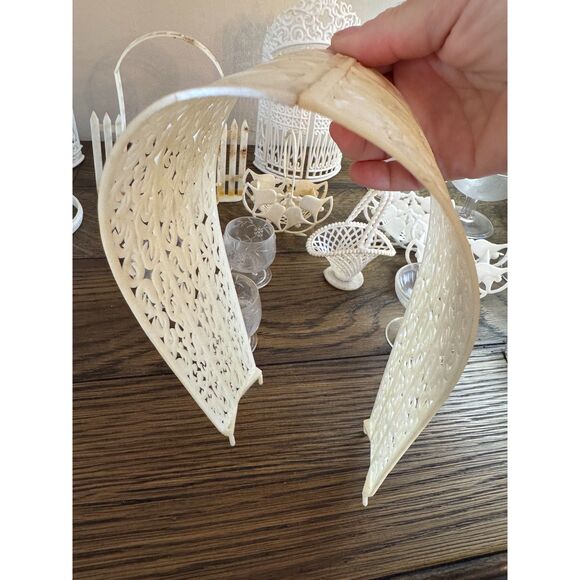 Lot of vintage wedding cake decorating pieces, wedding decor items - Picture 4 of 13